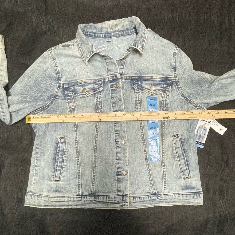 Women's Seven7 Denim Jacket Size Large NWT - Picture 6 of 8